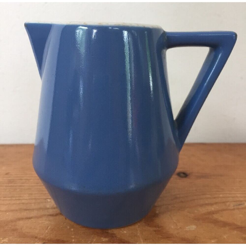 Vtg Hall USA China Dinnerware Small Periwinkle Blue White Creamer Milk Pitcher